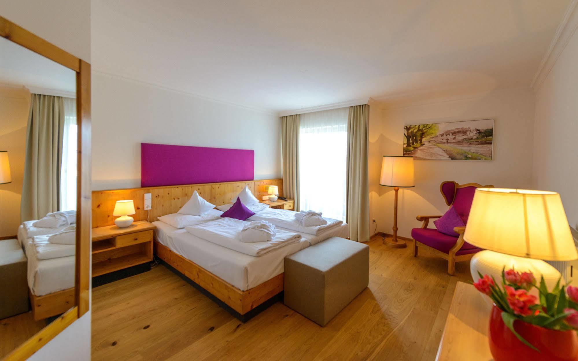 Hotel Walserwirt Exteriör bild