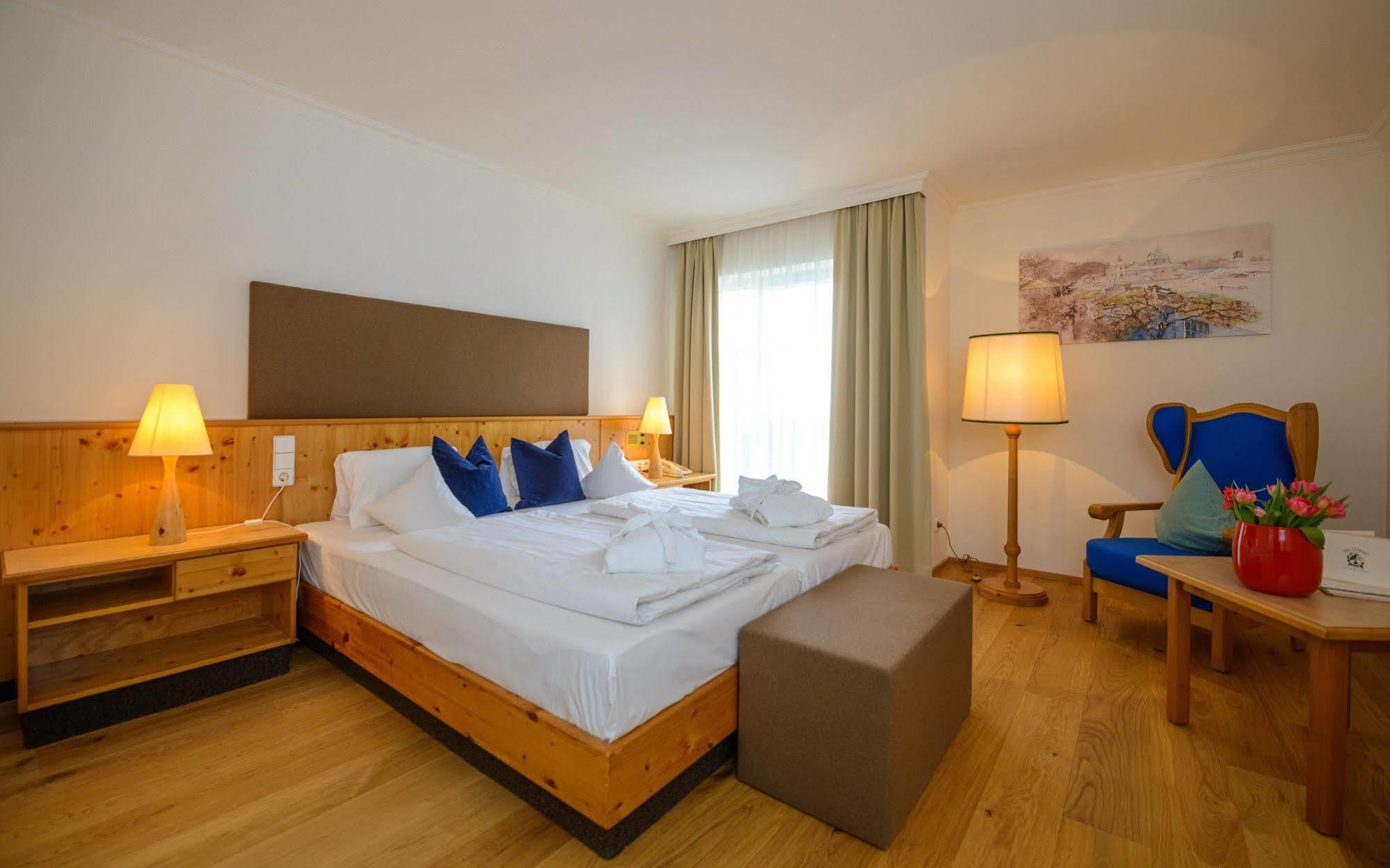 Hotel Walserwirt Exteriör bild